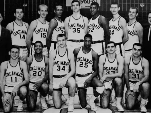 Cincinnati Bearcats Basketball Champs 1962