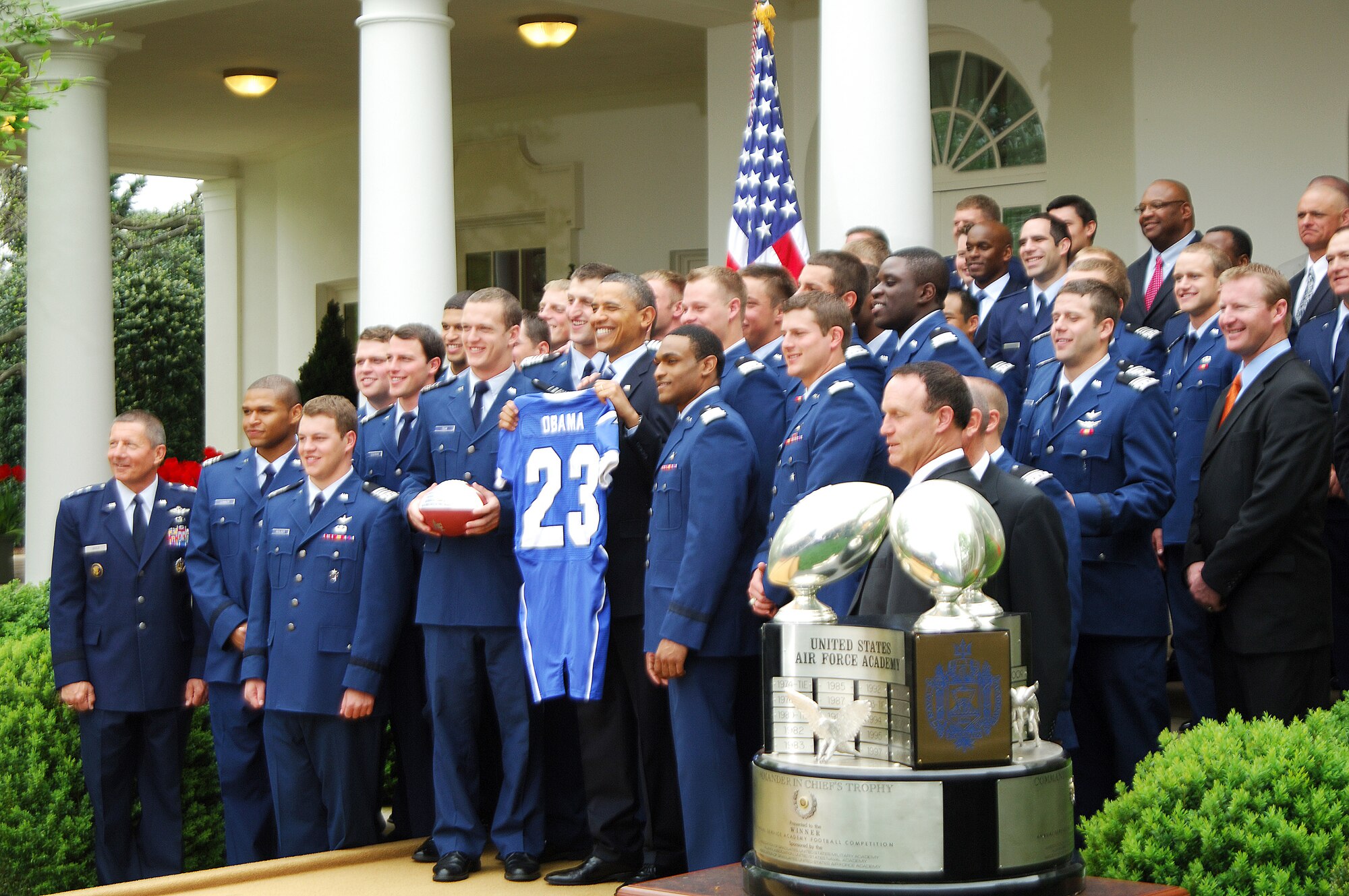2010 The Falcons Football wins Commander-in-Chief’s Trophy