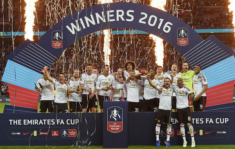 2016: The Manchester United club wins its twelfth FA Cup