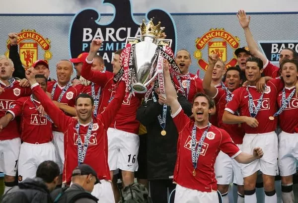 The Manchester United club wins its sixteenth league title