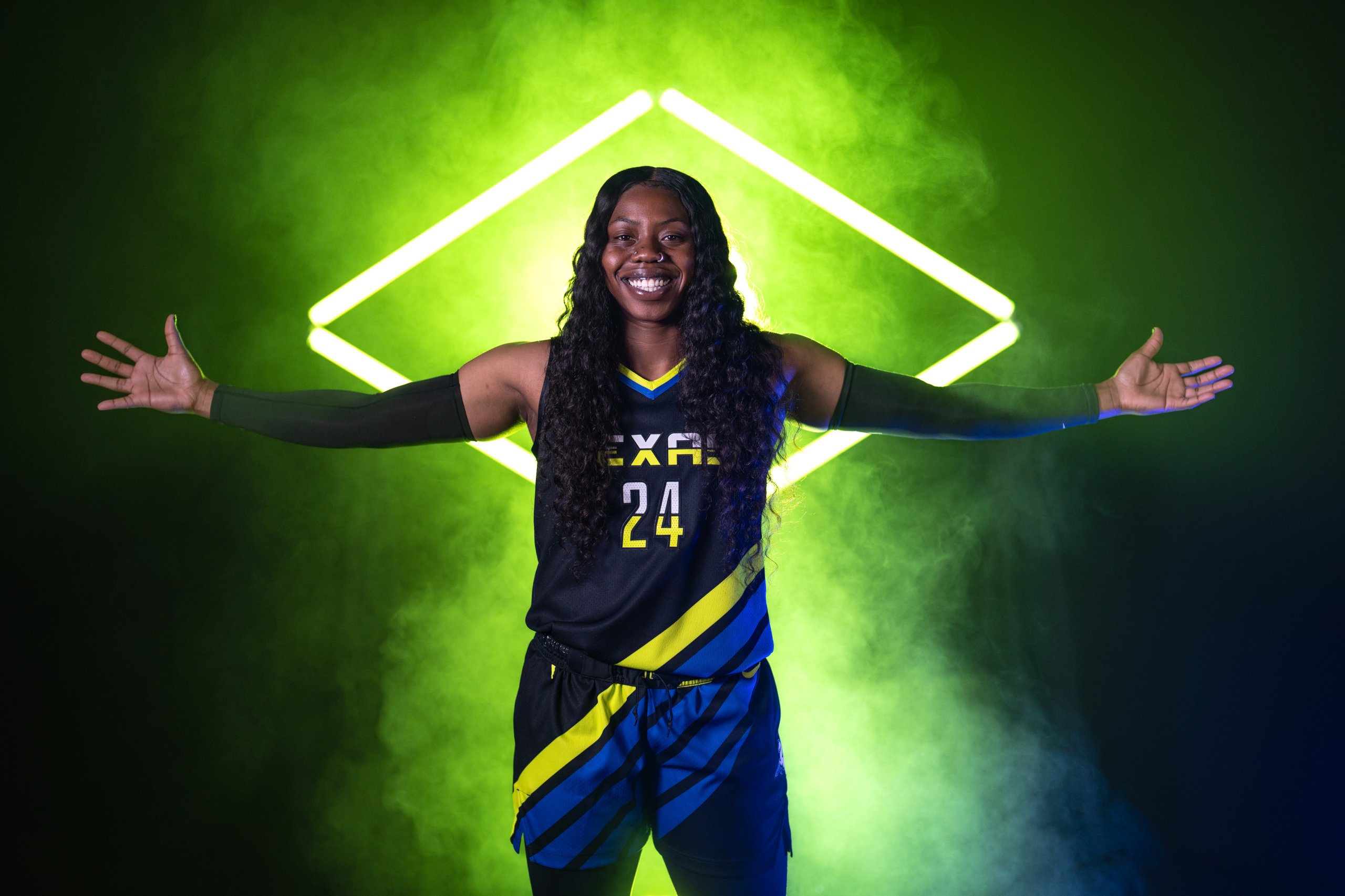 Dallas Wings drafted Arike Ogunbowale