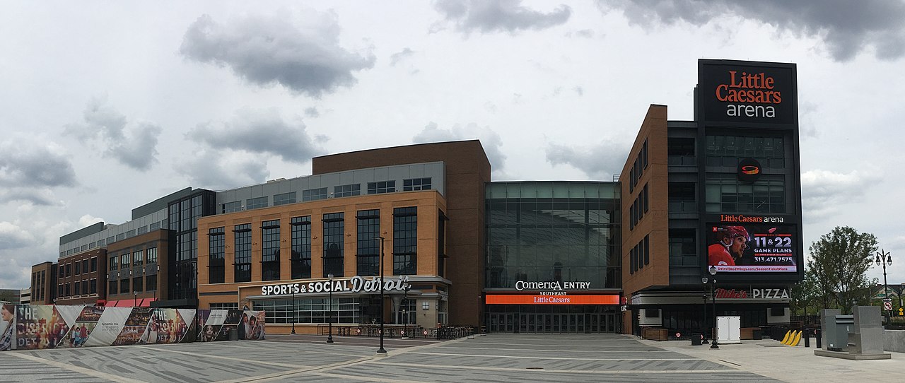 Little_Caesars_Arena_panorama