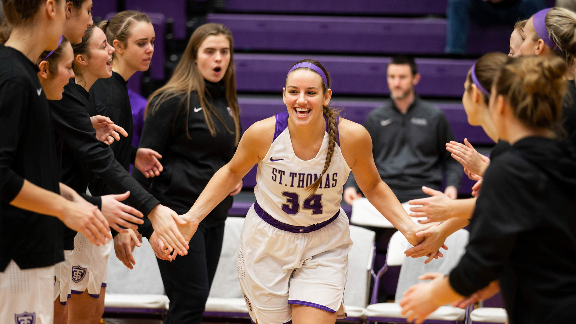 St. Thomas (Minnesota) Tommies women's basketball