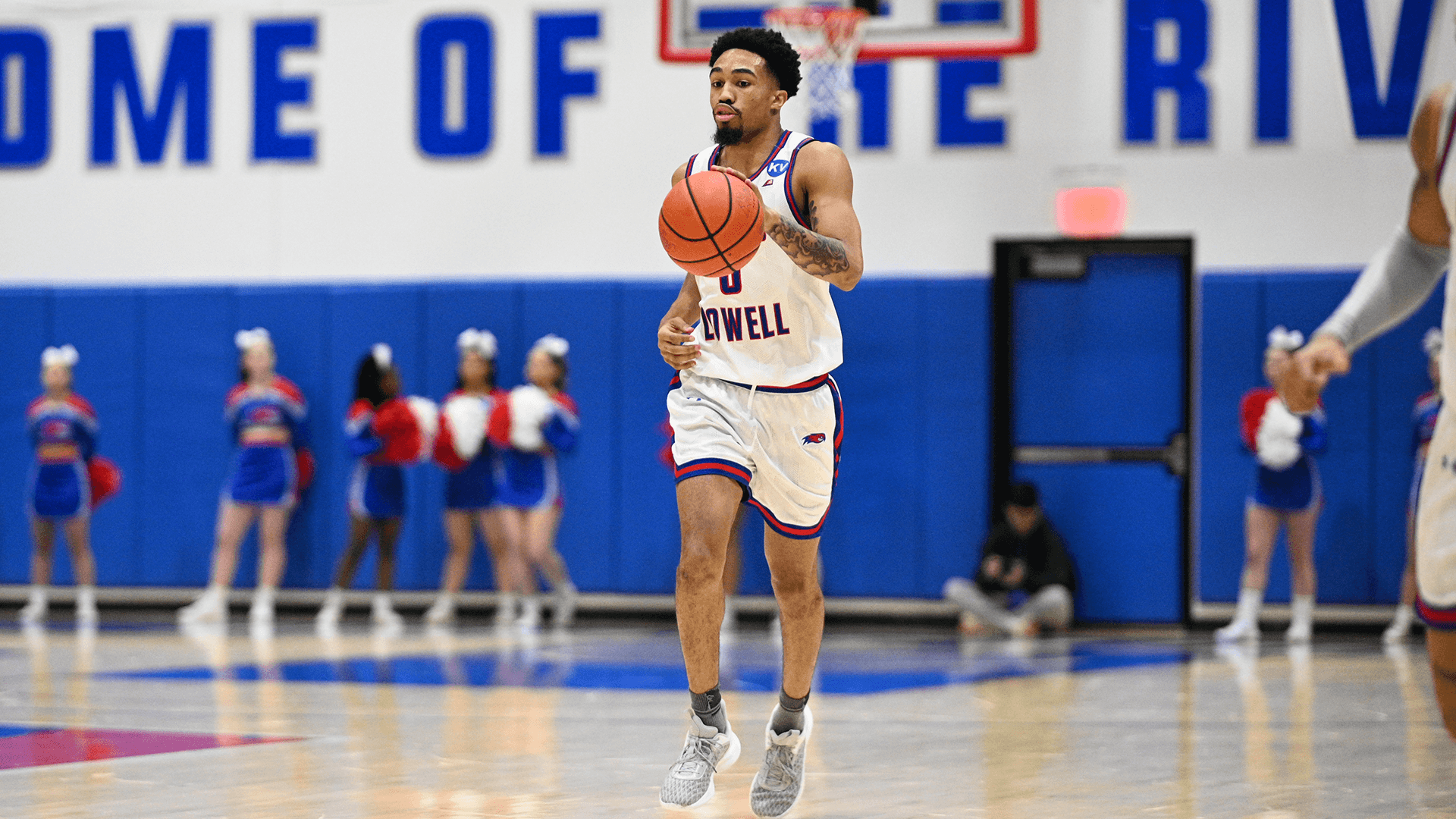 UMass Lowell River Hawks Basketball