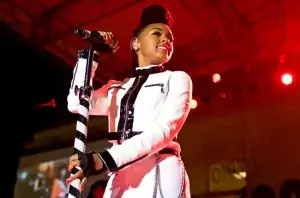 janelle-monae-2-nye-2014-650-430