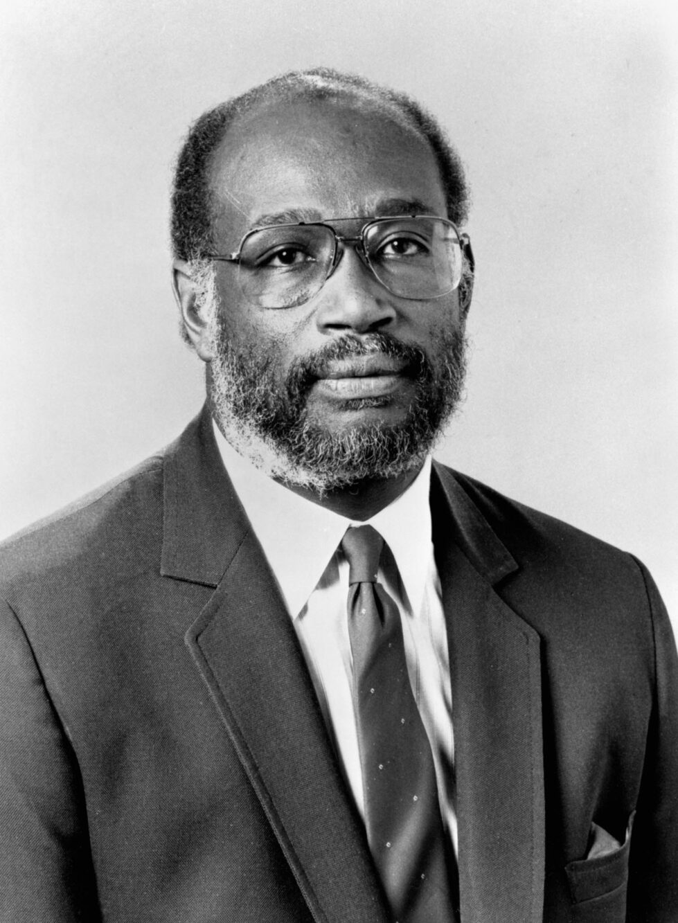 Walt Bellamy Hall of Fame NBA | SPORTS TEAM HISTORY Walt Bellamy Hall of Fame NBA